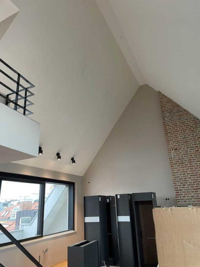 Luxusausbau einer Dachgeschosswohnung – Bild 1